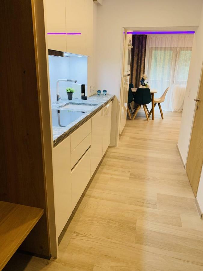 Natal Gian Apartment อิสชเกิล ภายนอก รูปภาพ